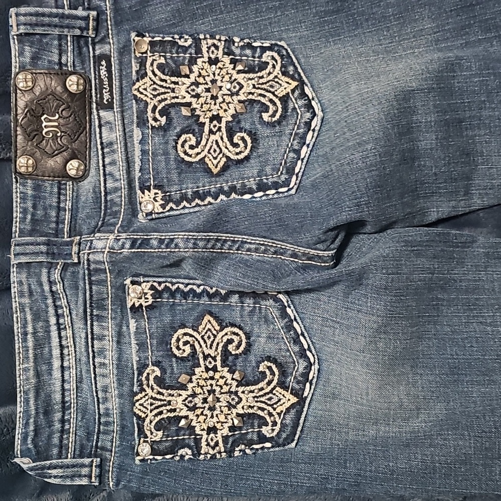 Miss Me Boot cut Jeans with Crosses Size 26 - Picture 7 of 8